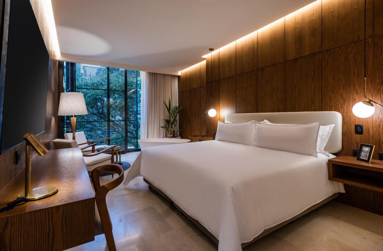 Deluxe Double Room with Bathtub