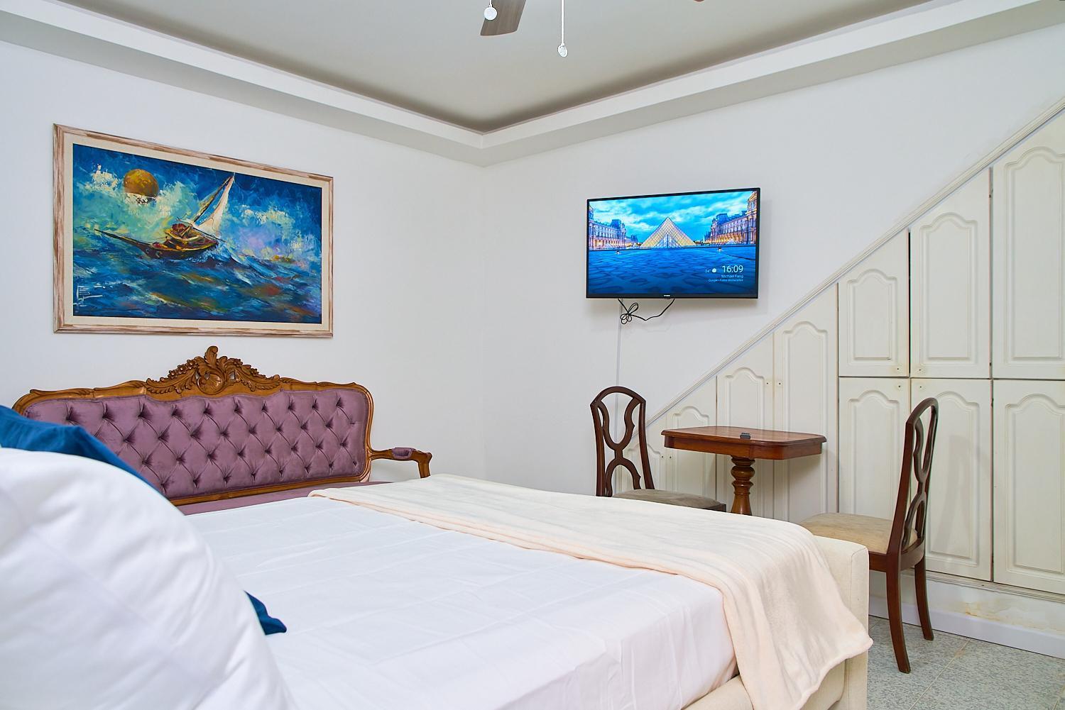 Superior Family Room