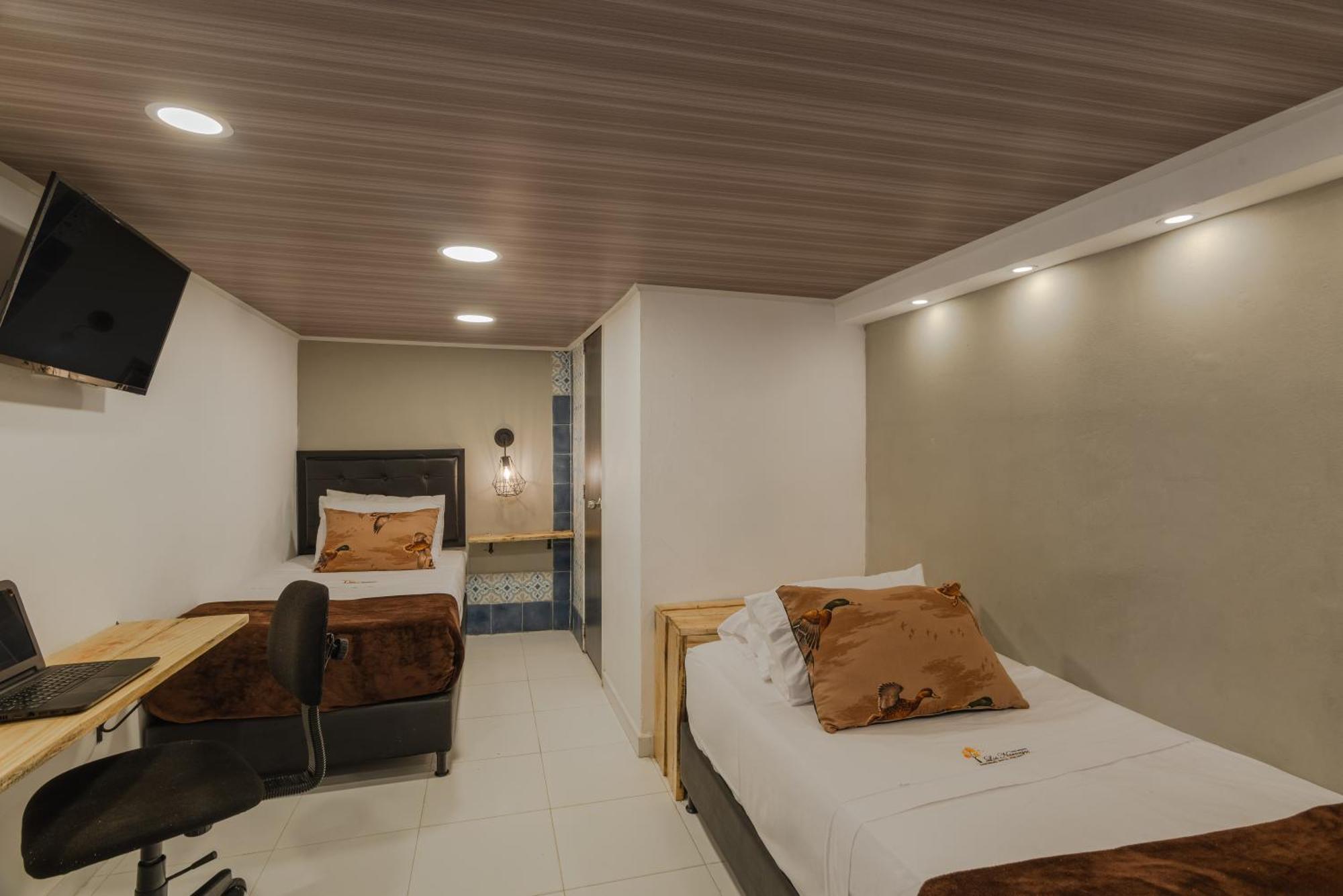 Twin Room with Bathroom