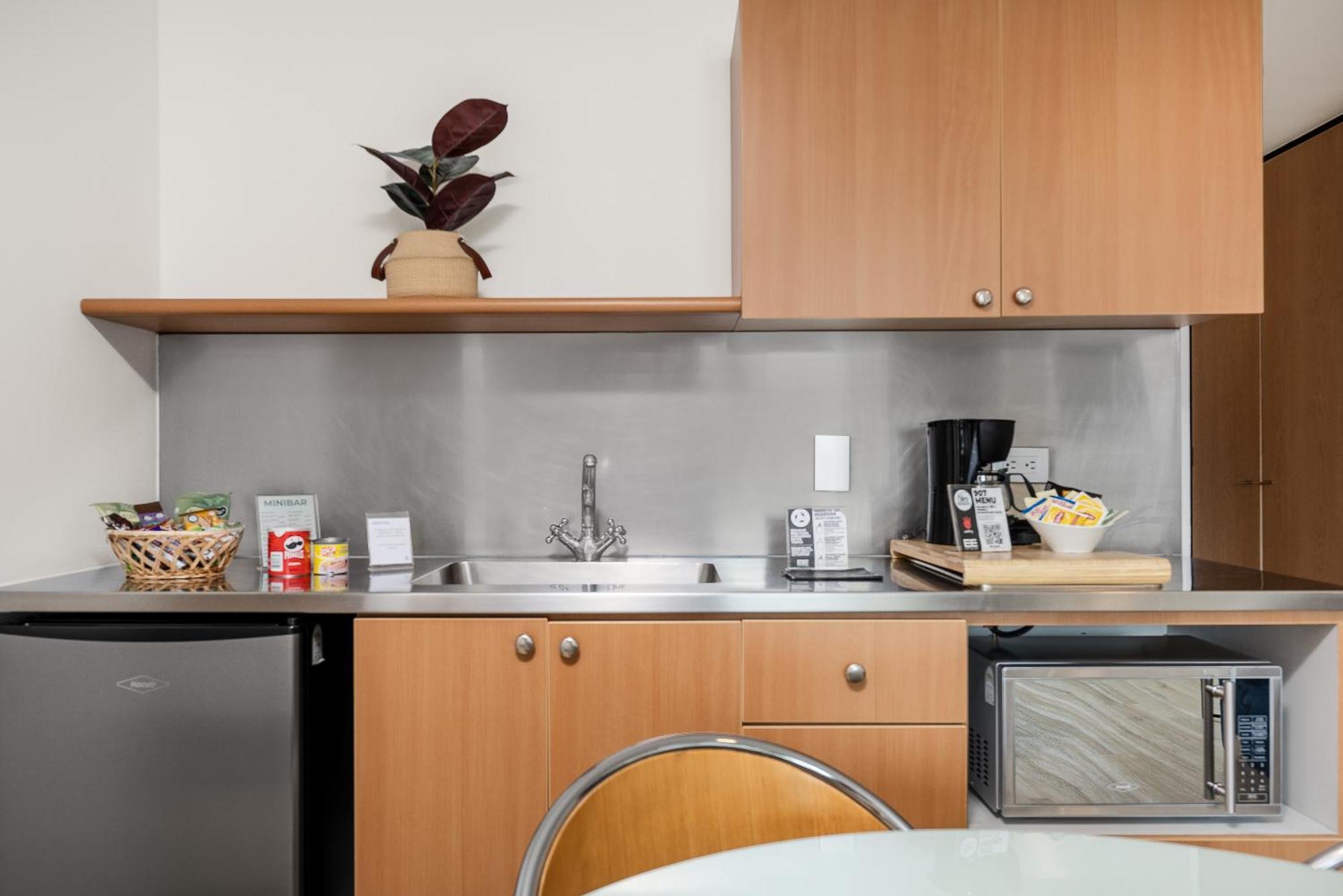 Standard Double Suite,1545497851:JPEG