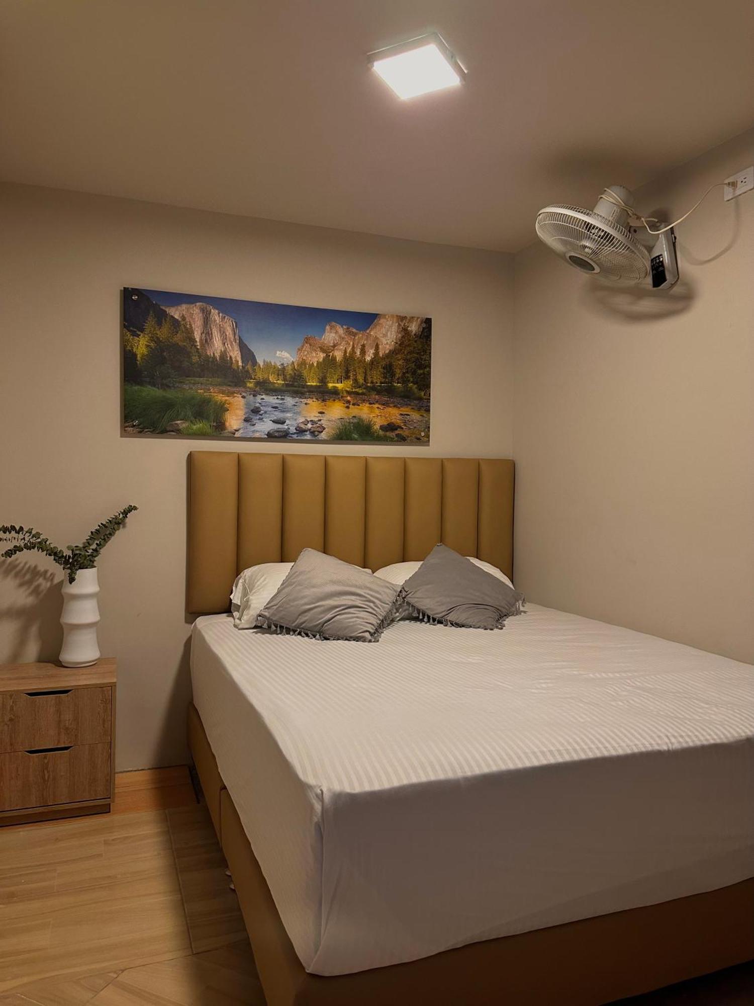 Superior Queen Room,1605512665:JPEG