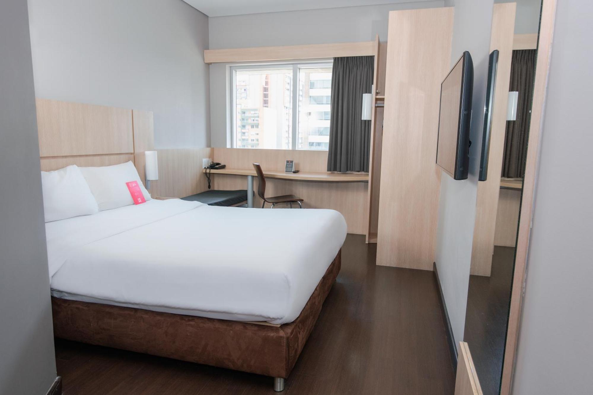 Double Room,1739424441:JPEG