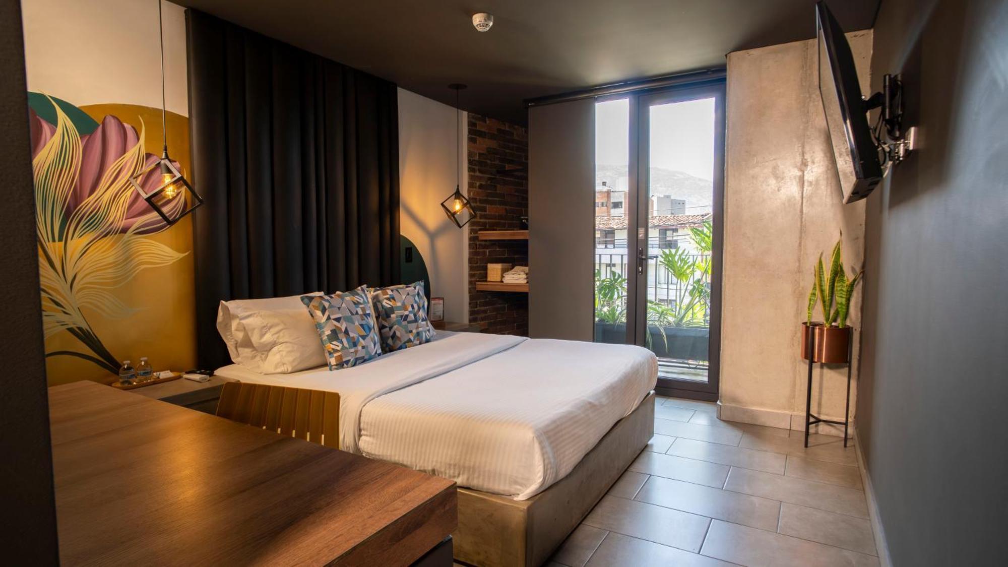 Queen Room with Balcony