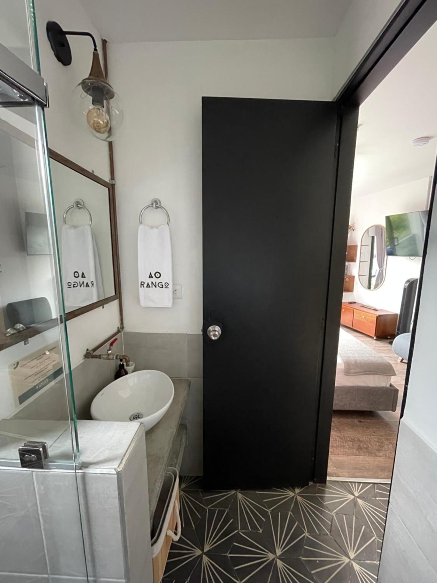 Deluxe Suite with Spa Bath
