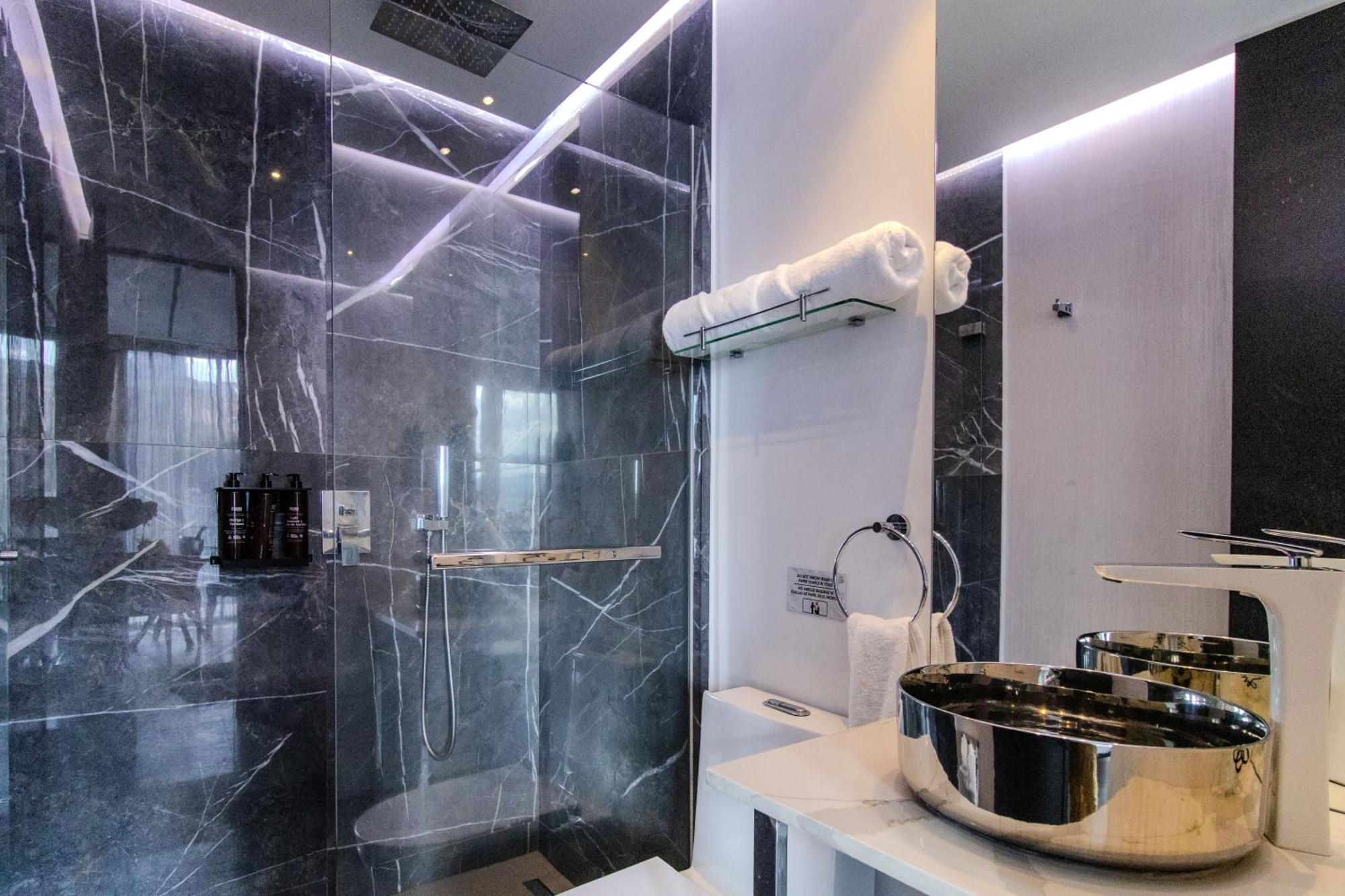 Deluxe Apartment mit Balkon und 2 Schlafzimmern