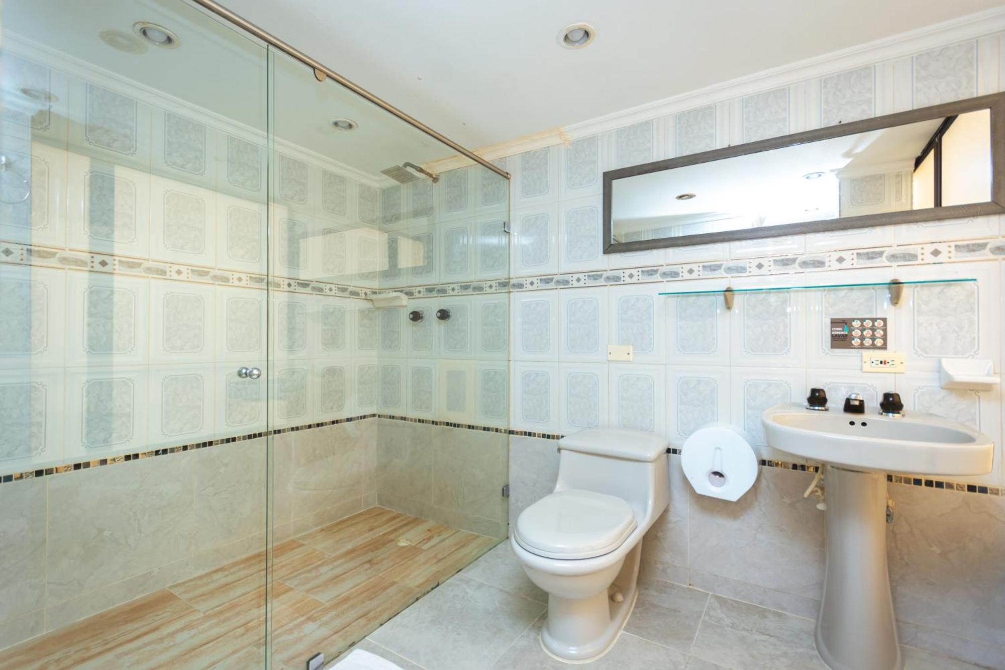 Family Room,1676797275:JPEG