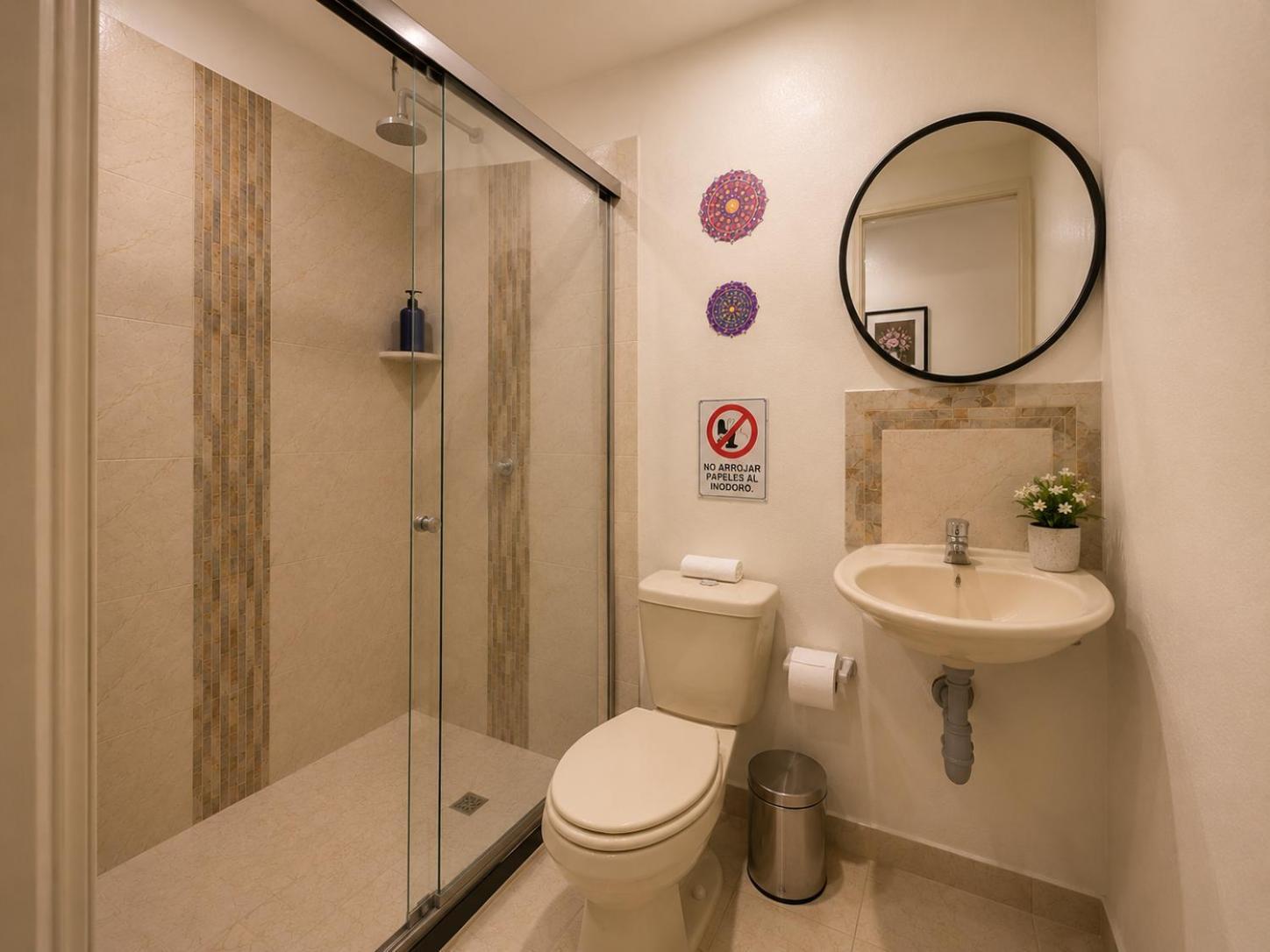 Family Room Private Bathroom