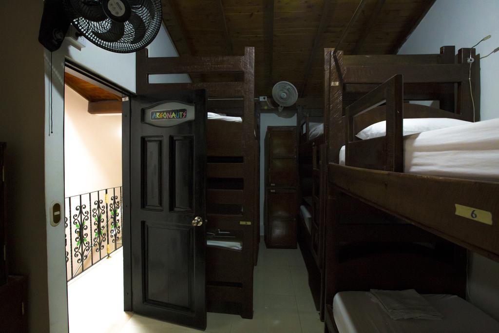 Bed in 8-Bed Mixed Dormitory Room