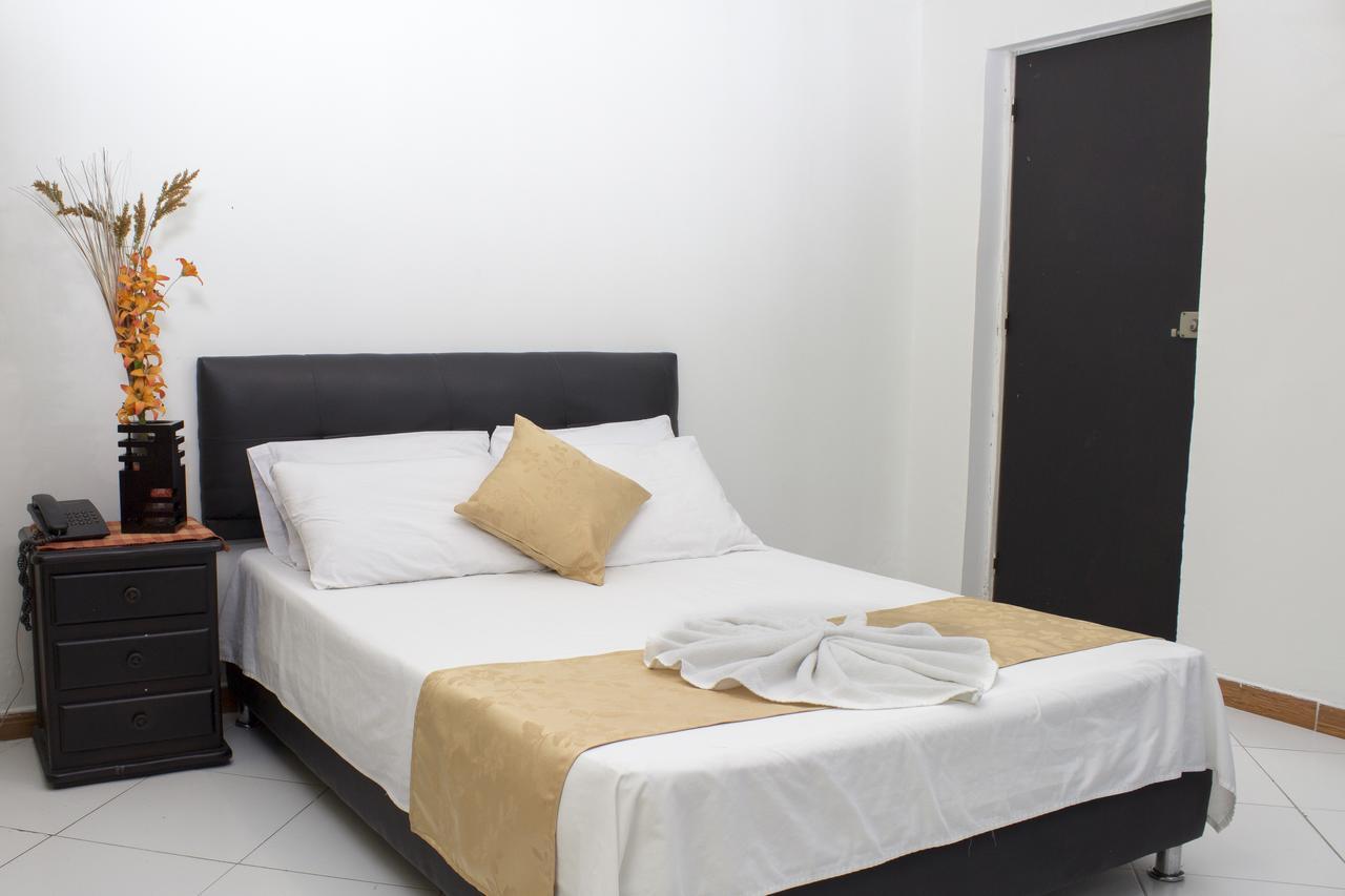Budget Double Room,912563545:JPEG