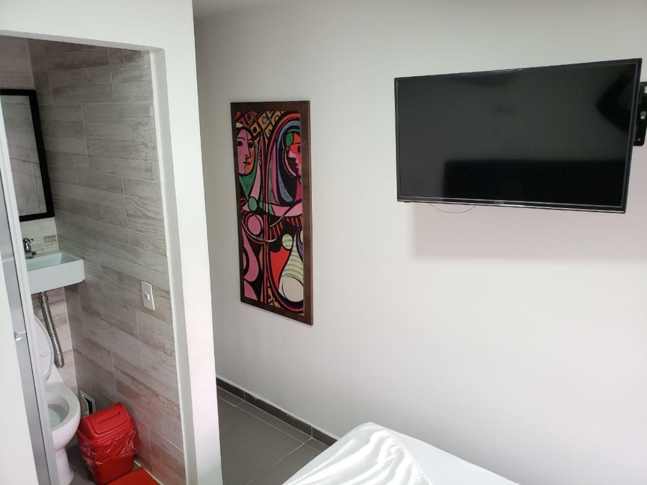 Double Room,1771932325:JPEG