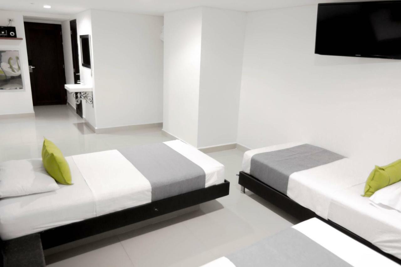 Quadruple Room,889605343:JPEG