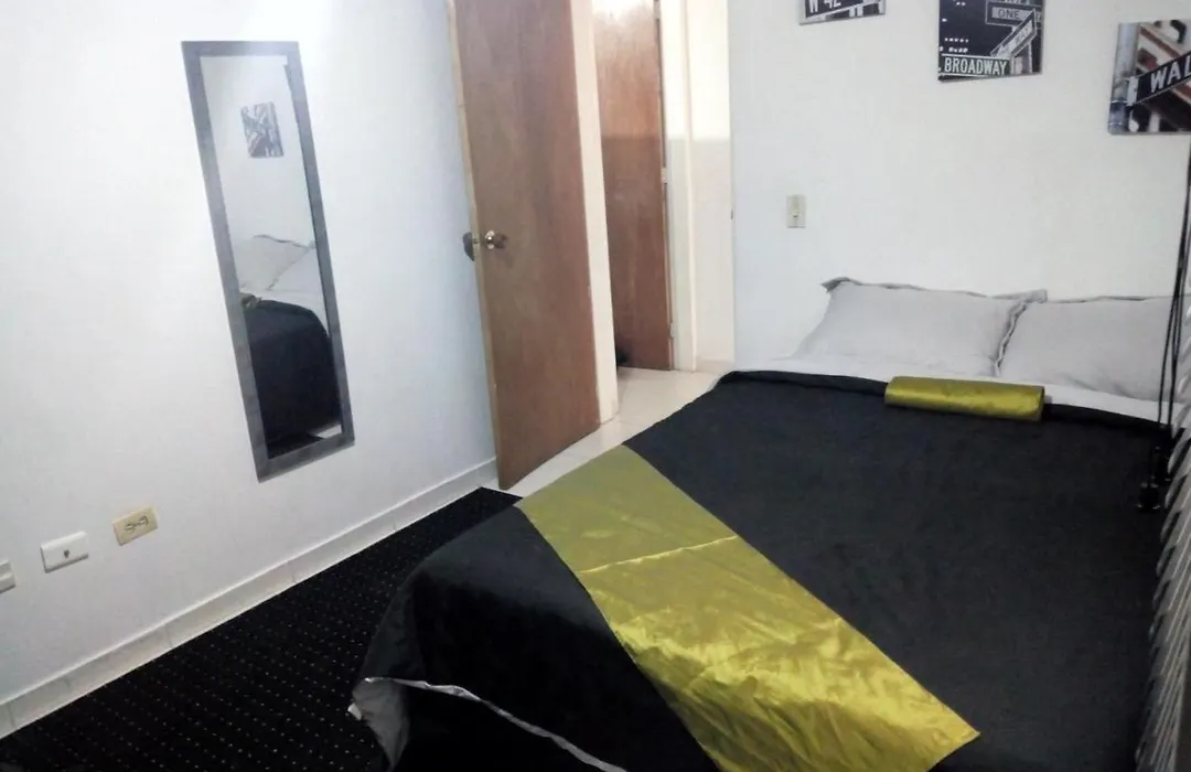 E2 Comodo Y Amplio Apartamento En Laureles Estadio 120 Mts2-1