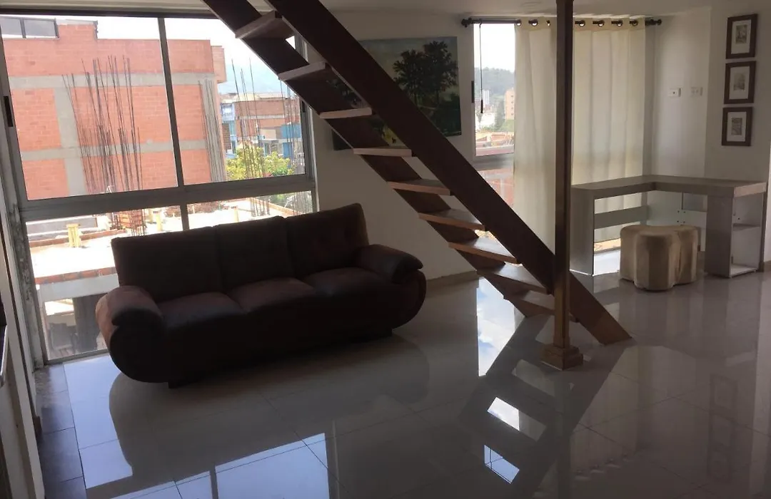 Apartamento Lof, Duplex, Iluminado, Bueno , Centrico Y Bien Ubicado En Laureles Estadio-1