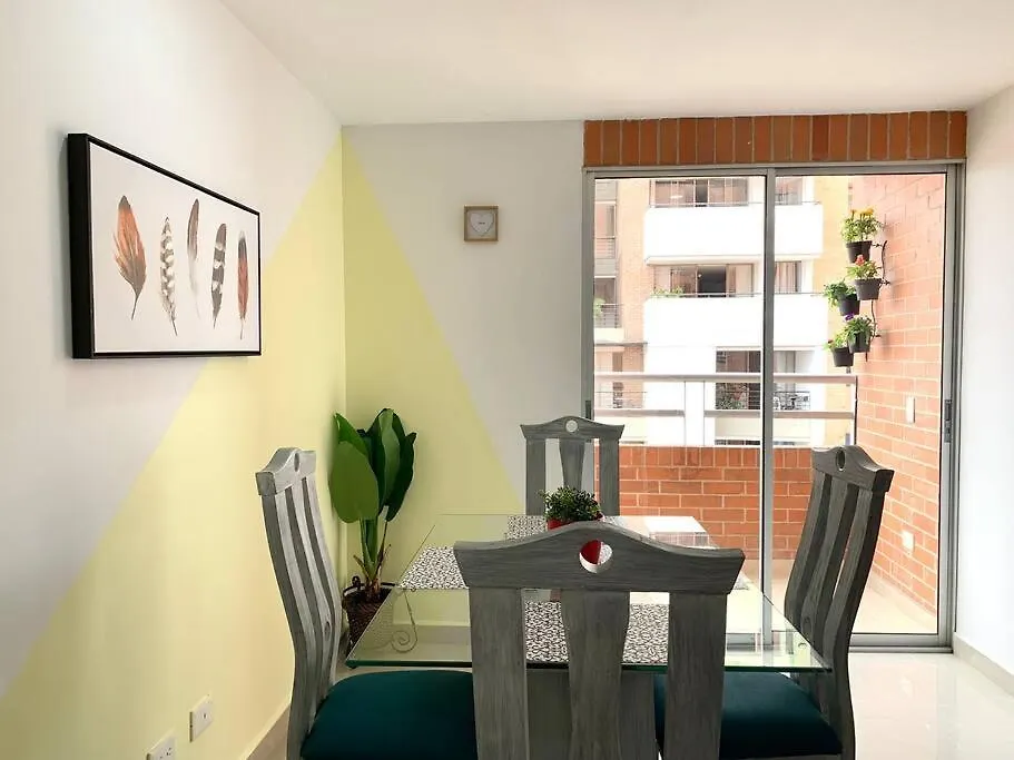 Large 3 Bedroom Condo Near Poblado W Free Parking-1