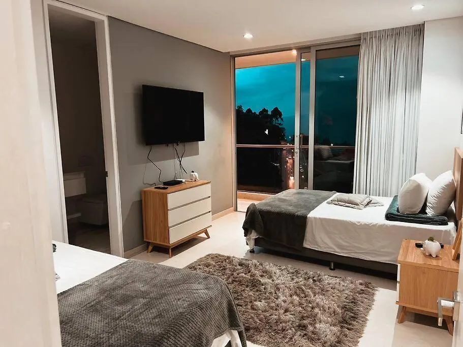 Luxury White House-1