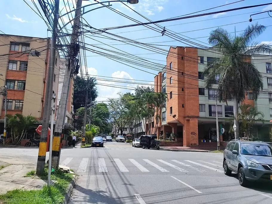 Aparta Suite Laureles Medellin Ea 103-1
