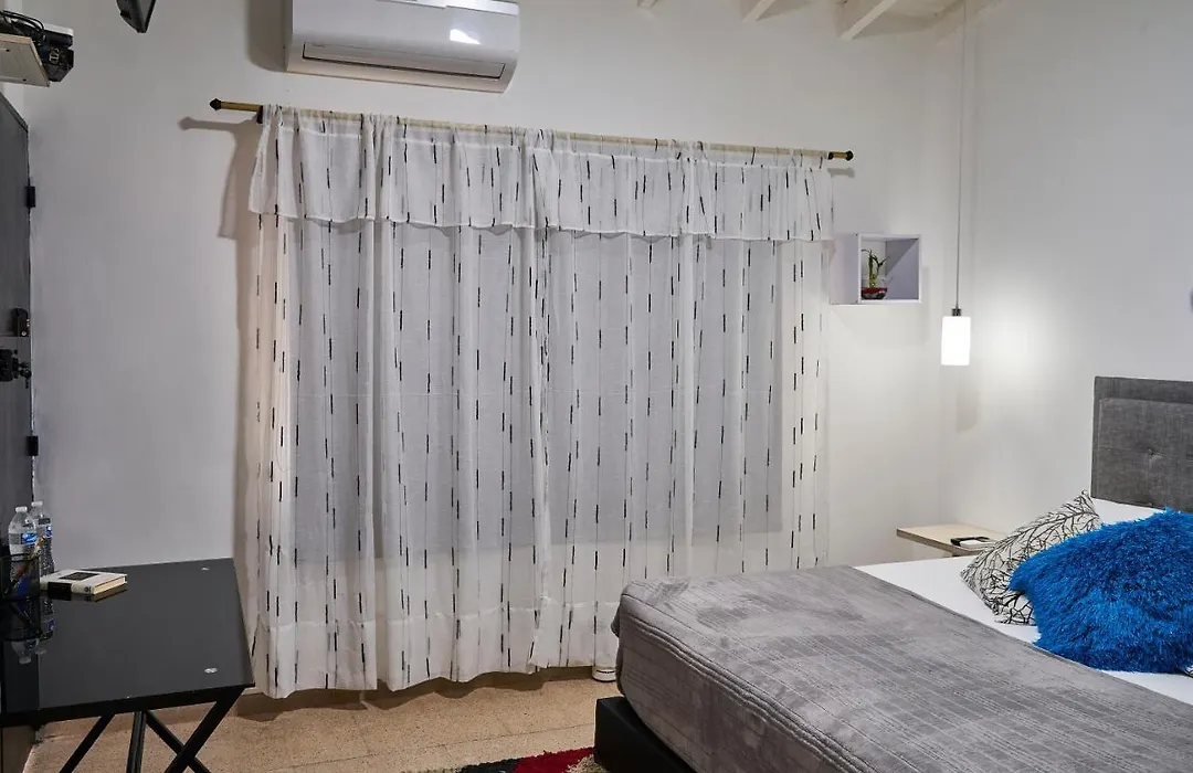 Sweet Georgia Room-1