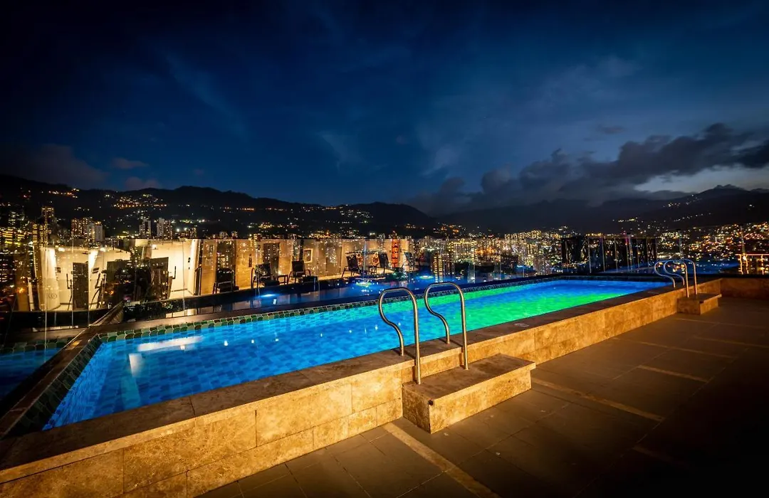 York Medellin, Curio Collection By Hilton-1