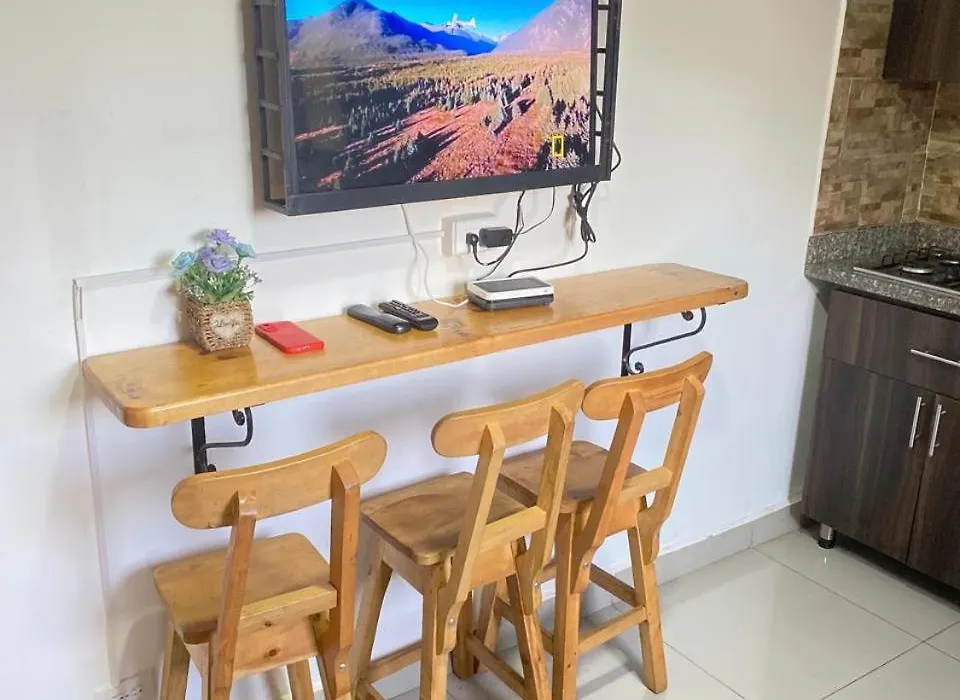 34 Bello Apartamento En La Mejor Zona De Medellin Laureles Estadio 2 Hab 2 Banos-1