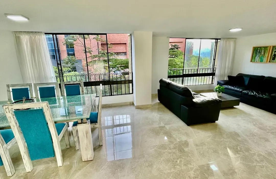 Lujoso, Comodo Y Amplio, Mejor Barrio Medellin-1