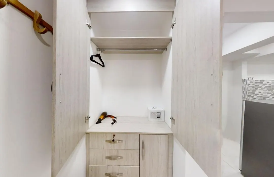 Apartaestudio En Laureles Cerca A Unicentro-1