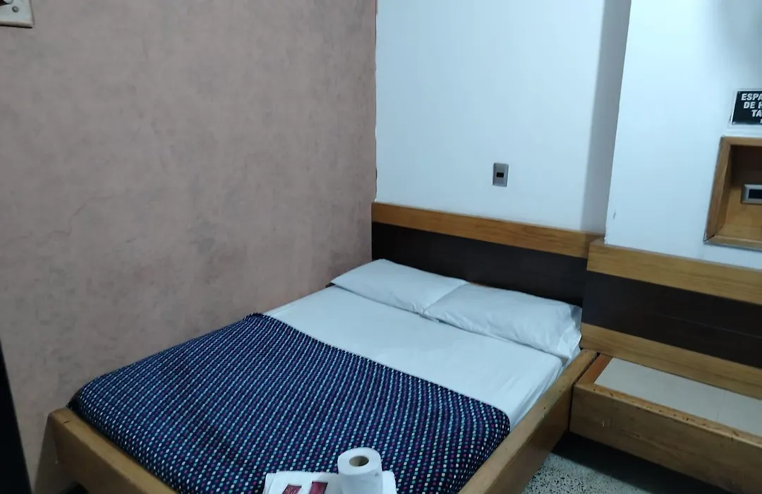 Hotel Country Medellin-1