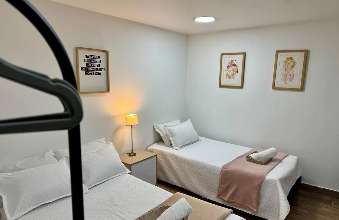Easyhouse-1