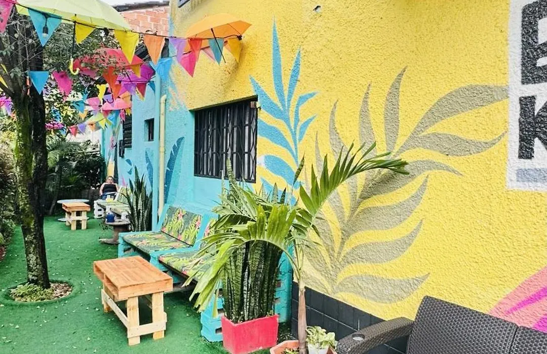Baku Laureles Hostel-1