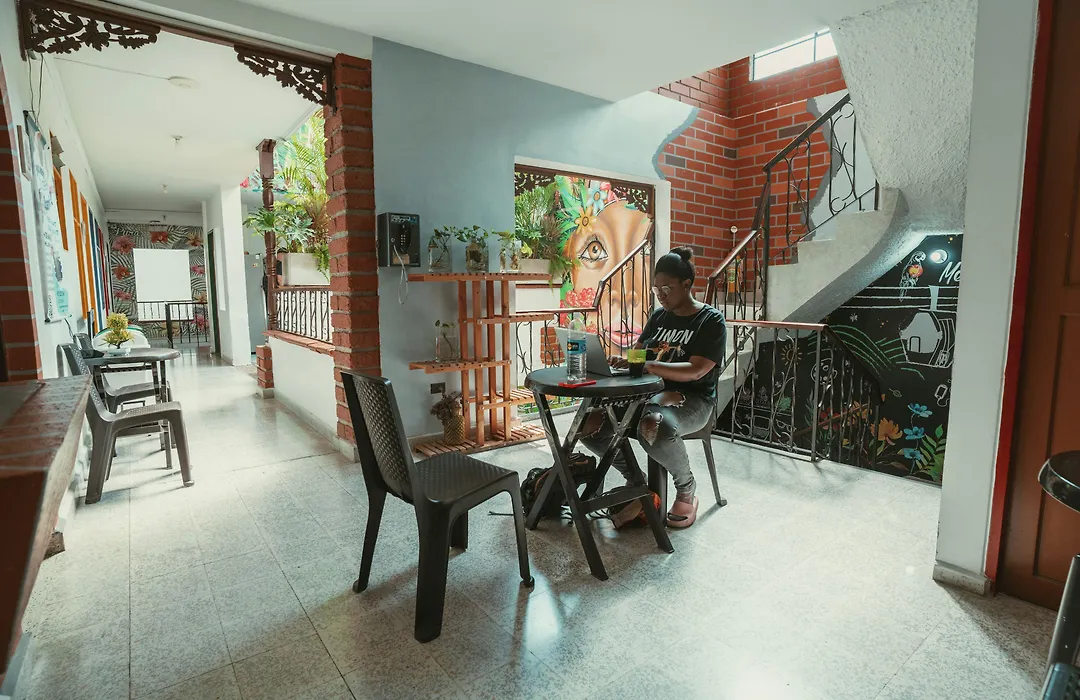 Hostal Pura Vida La 70-1