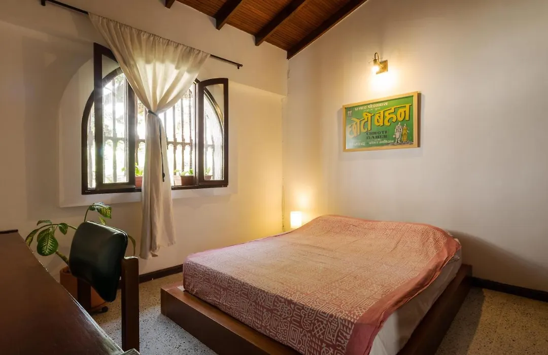 Colonial Villa In Laureles-1