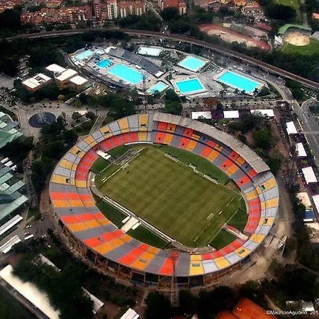 33 Comodo Apartamento Laureles Estadio 3 Habitaciones 3 Banos-3
