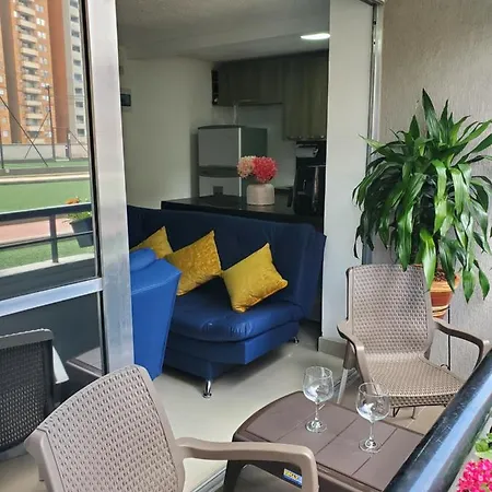 Acogedor Apartamento Con Piscina Y 2 Habitaciones-3