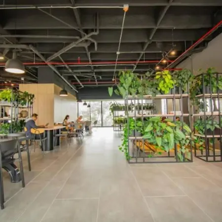 Top Floor Studio! Poblado, A/C, Coworking, Gym 1416-2