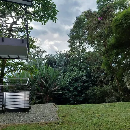 Casa En La Montana Con Vista A Medellin-2