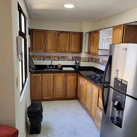 Suramericana Apartamento 4-2