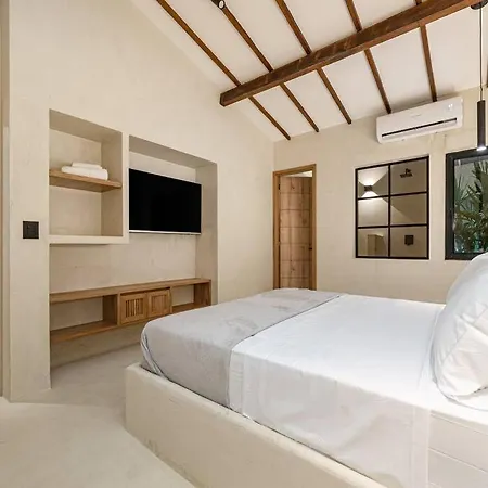 Provenza 6 Bedroom House By Housy Host-3