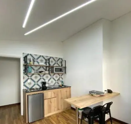 Apartamento Cerca Al Centro Comercial Santafe A105 By Roots Rentals-3