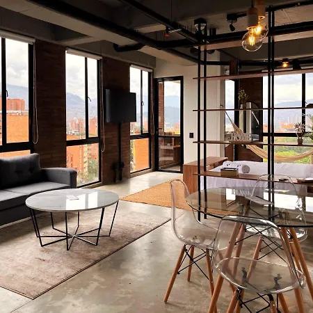 Trendy Loft With Balcony In Laureles-3