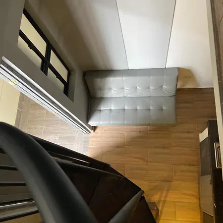Pequeño loft la 70 laurles-3