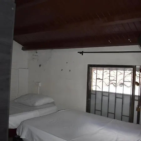 Esmed Hostel-2