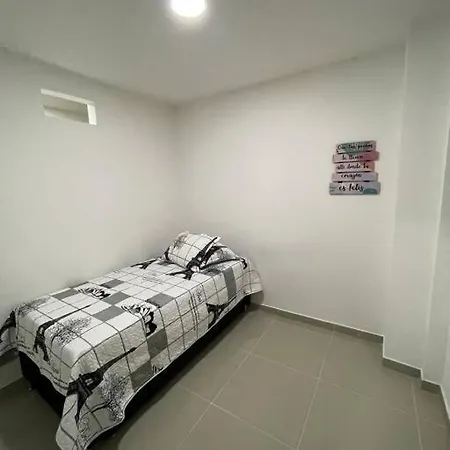 Aparta-Hotel Laureles 203-3