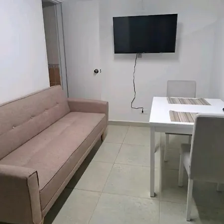 Hermoso Condominio En Medellin, Laureles-3