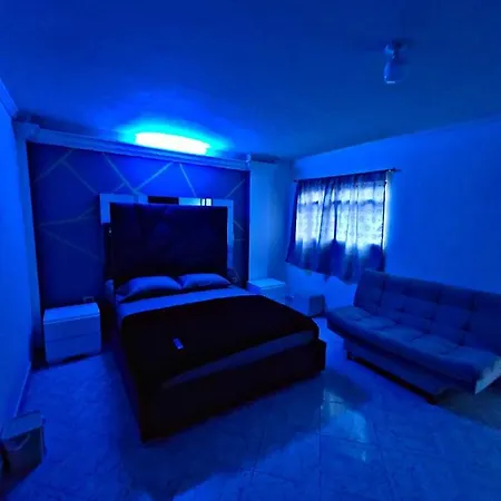 Apartamentos De Alta Gama En-2