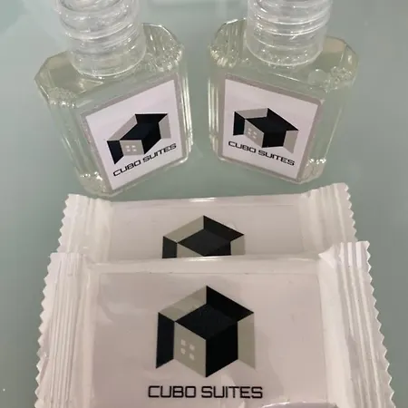 Cubo Suites 301-3