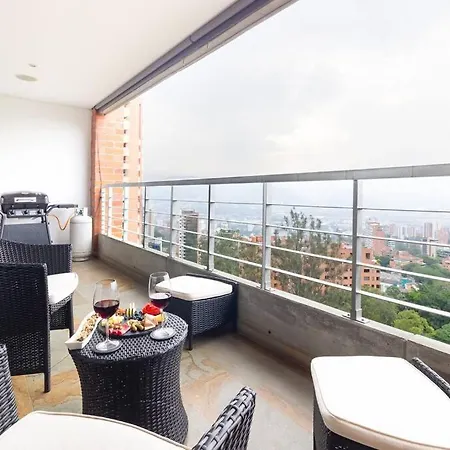 Luxury Apartment In Poblado-Jacuzzi-Panoramic View-3