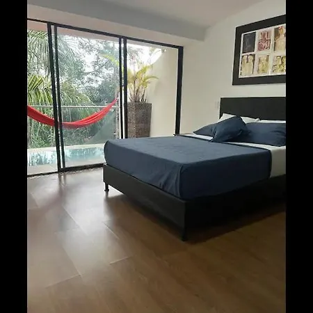 Casa De Lujo Sector Poblado-2