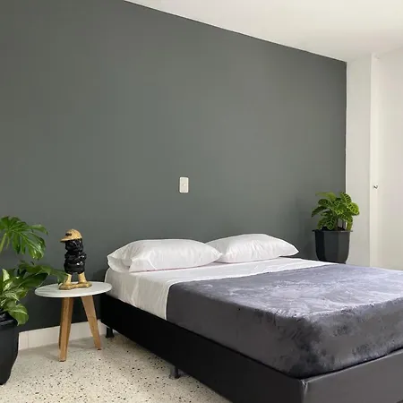 Apartamento En Medellin Cerca De Todo Apartment-3