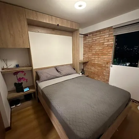 Cozy Apartment W/ Heated Pool, Fast Wifi & In-Apt Massage Service-2