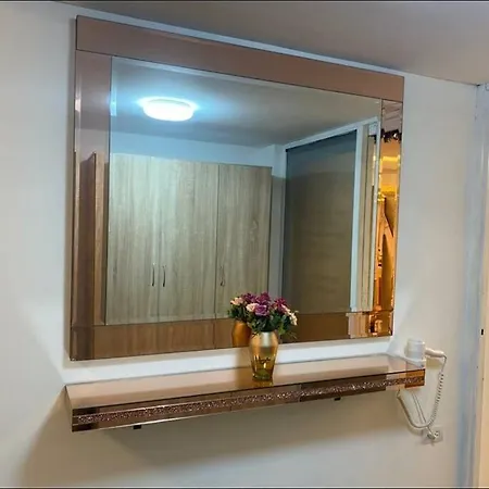 Nuevo Y Lujoso Apartamento Por El Lleras-2