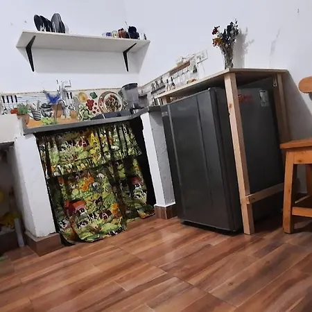 Aparta Estudio en Medellín-2